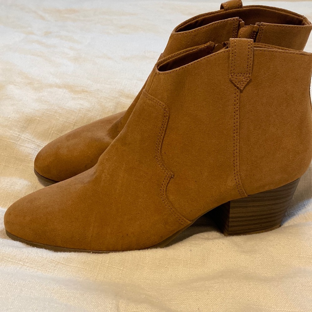 Old navy western booties size 9